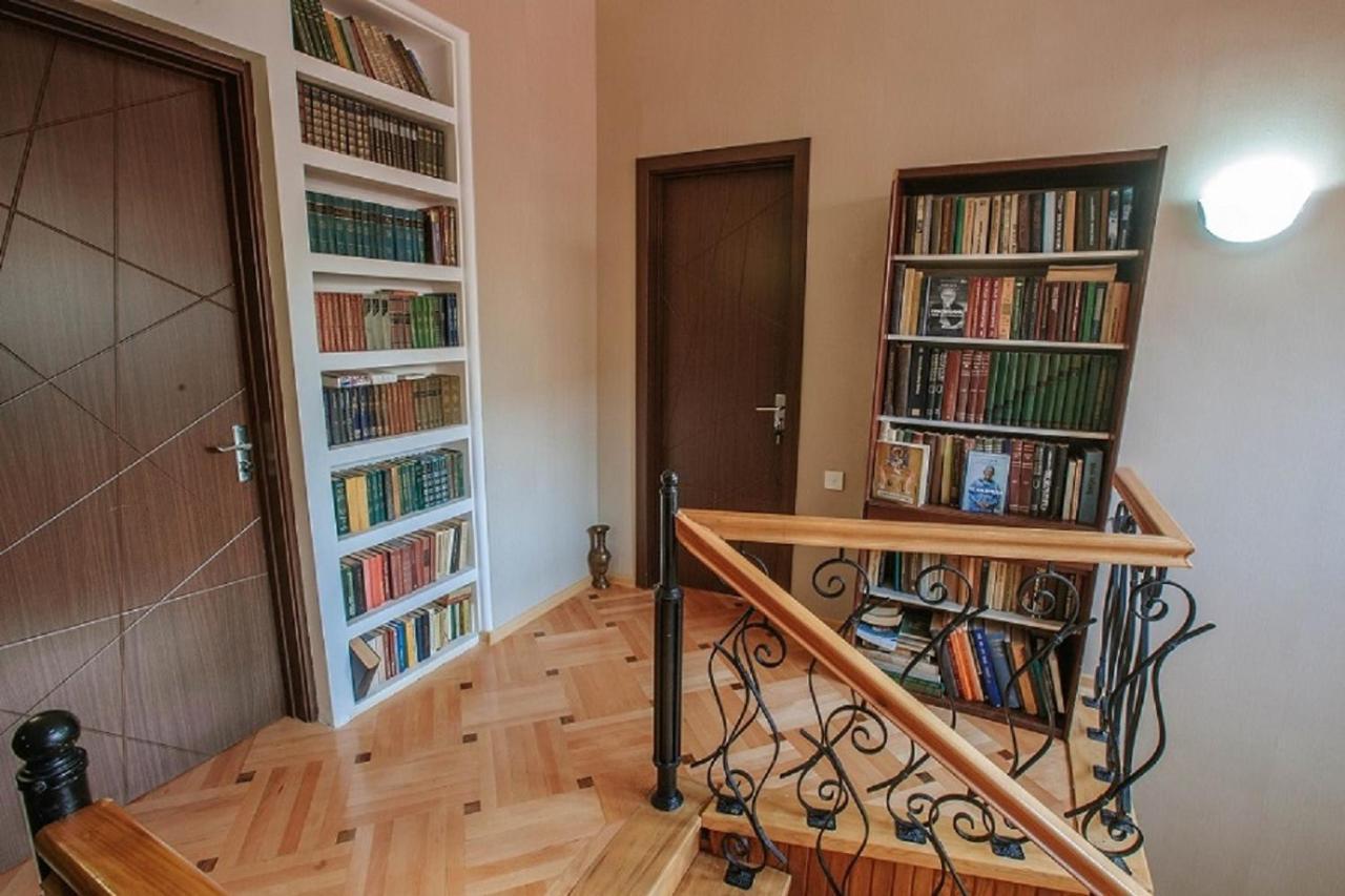 Neli & Zaal Guest House Telavi Eksteriør bilde