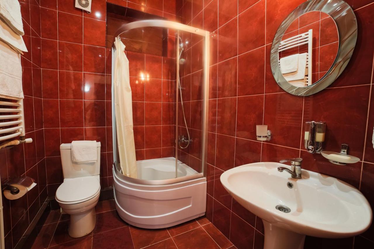 Neli & Zaal Guest House Telavi Eksteriør bilde